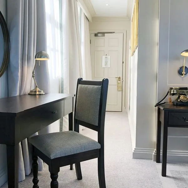 empire style bespoke hotel bedroom furniture