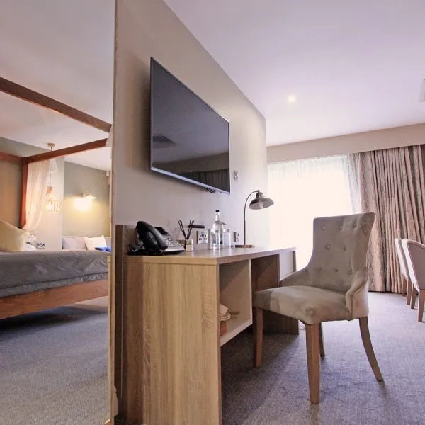 Beige Spa Guestroom