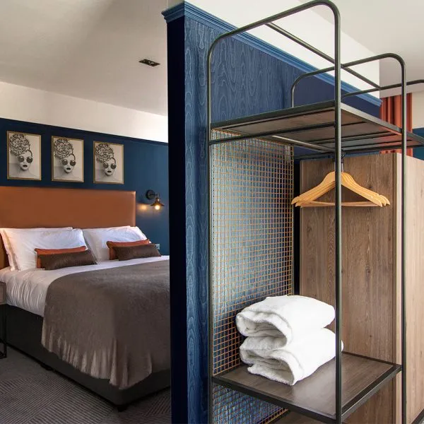 Industrial bespoke bedroom design