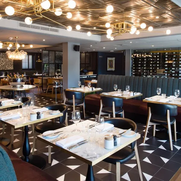green and red fixed seating for restaurants with fluting