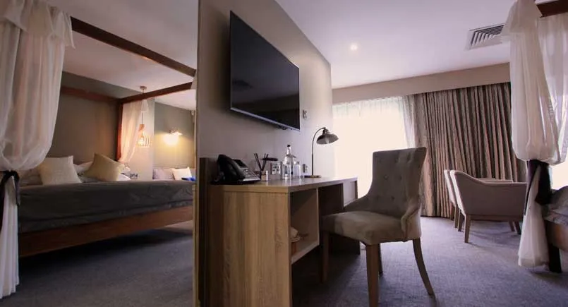 Specifying Hotel Dressing Table